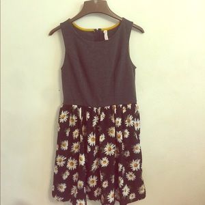 Pretty summer/fall dress with flowers